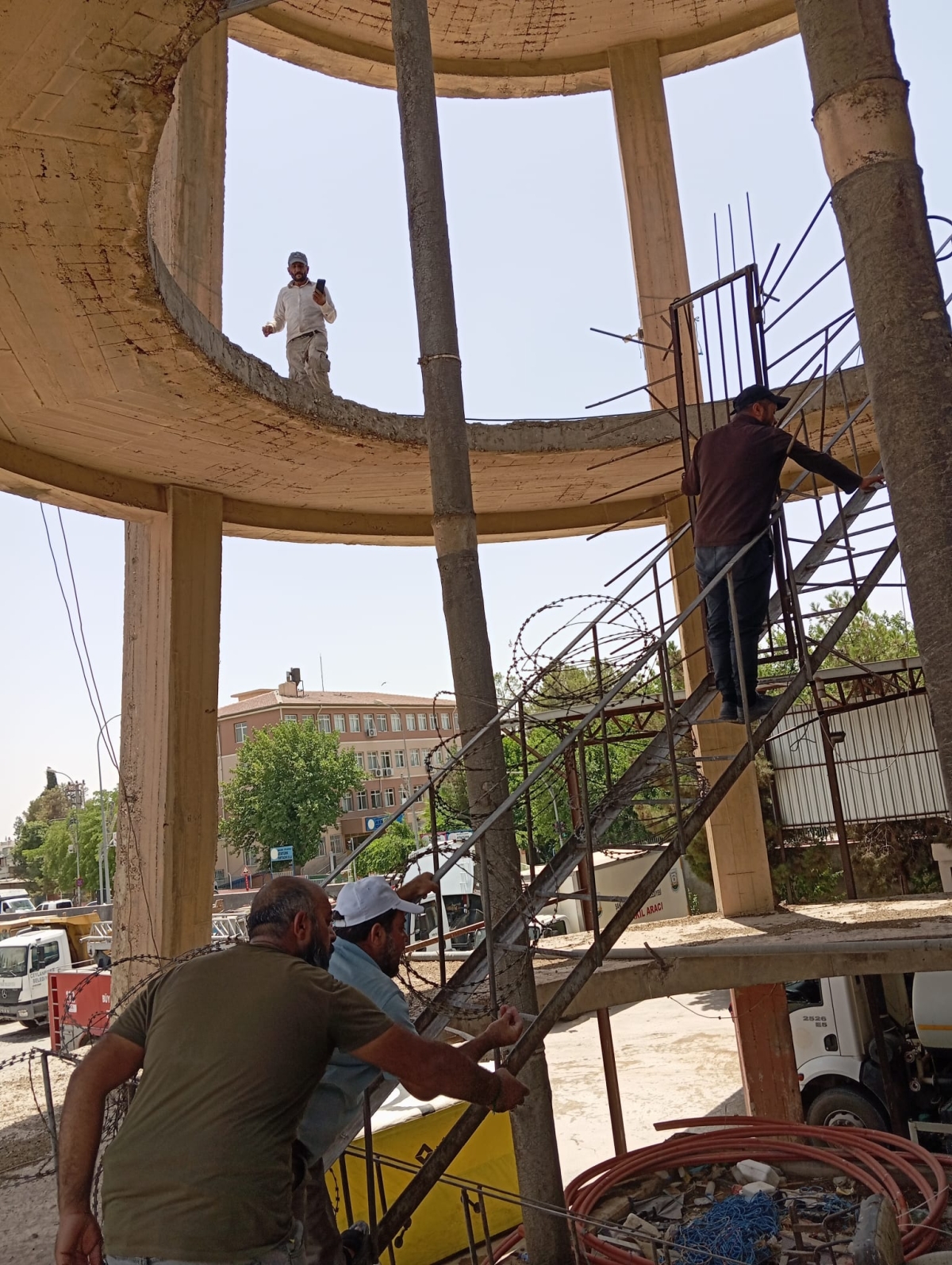 Ceylanpınar'daToplu İntihar Girişimi