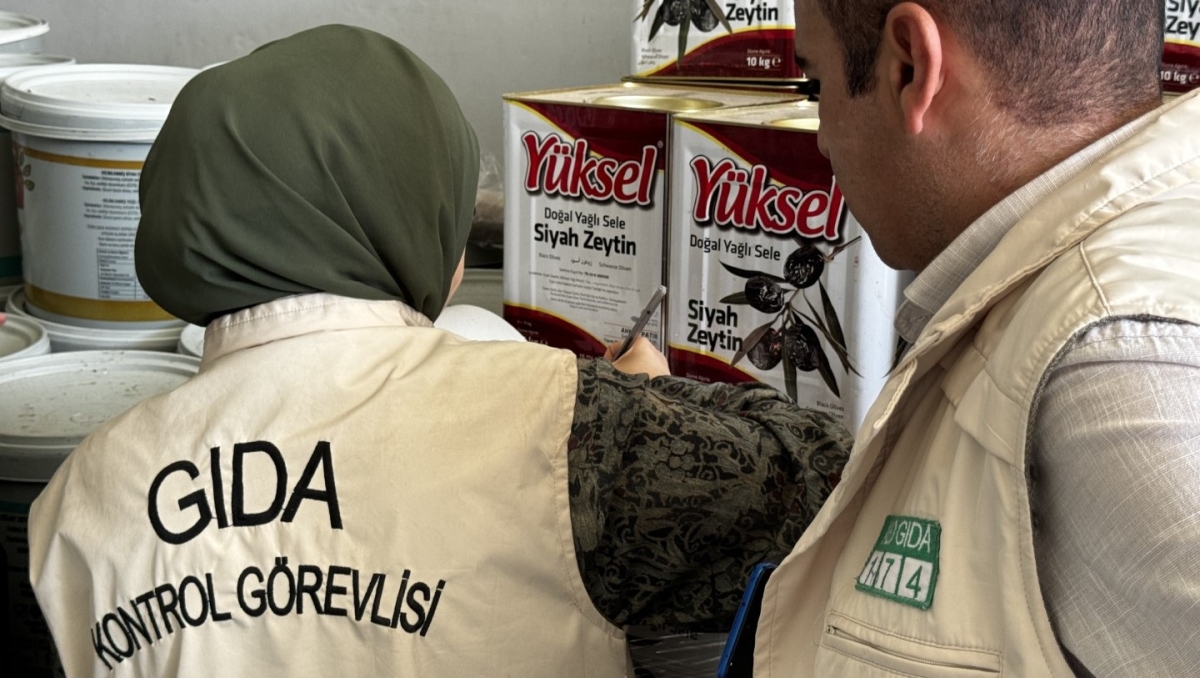 Eyyübiye Zabıta Ekipleri Tüm Şehrin Sağlığını Koruyor