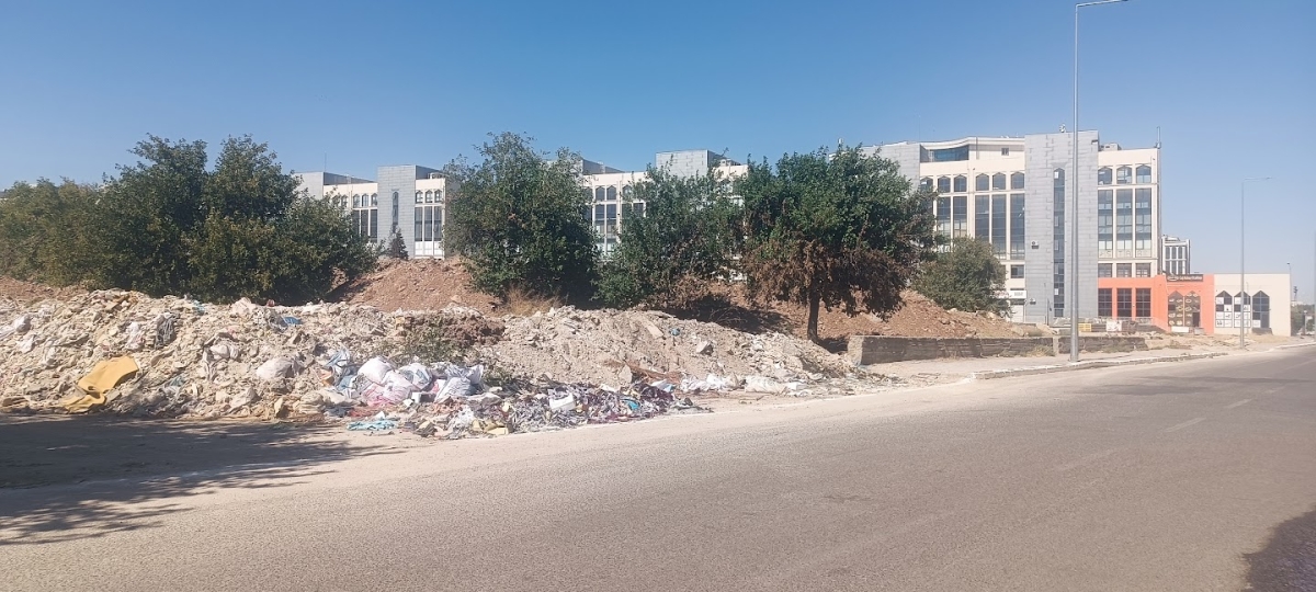 Şanlıurfa Merkezindeki Harfiyat ve Çöp Yığını Tepki Topluyor: Yetkililer Neden Sessiz?
