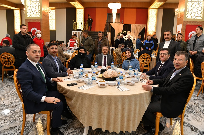 *VALİ ŞILDAK “GÜCÜMÜZÜ AYNI SOFRADA BULUŞABİLMEMİZDEN ALIYORUZ”*