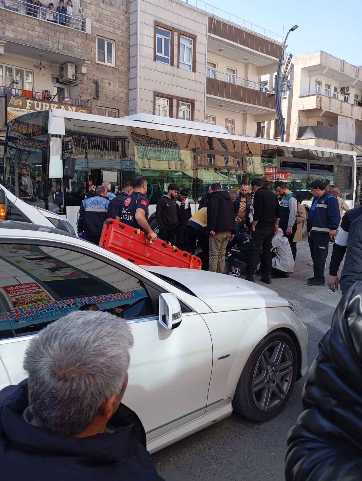Şanlıurfa’da Motosiklet Yayaya Çarptı: Kadın Yaralandı