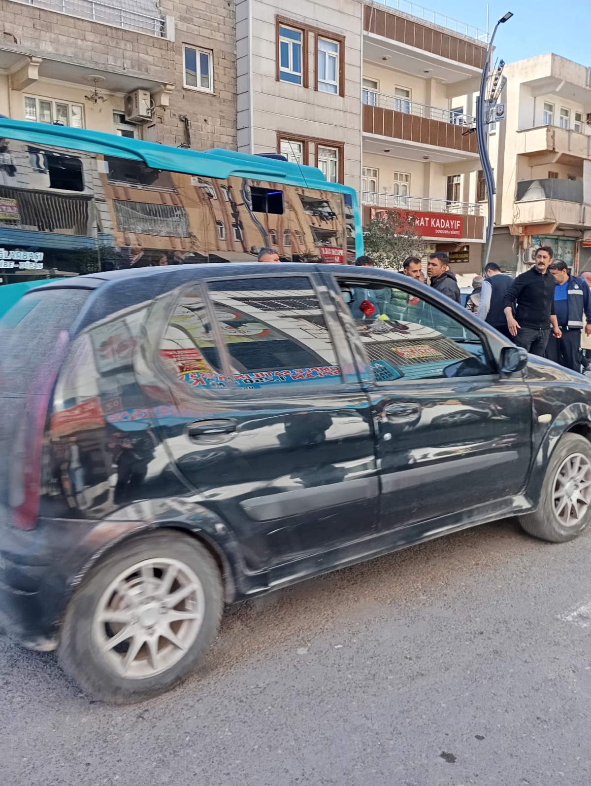 Şanlıurfa’da Motosiklet Yayaya Çarptı: Kadın Yaralandı