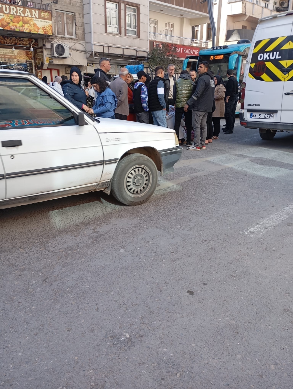 Şanlıurfa’da Motosiklet Yayaya Çarptı: Kadın Yaralandı