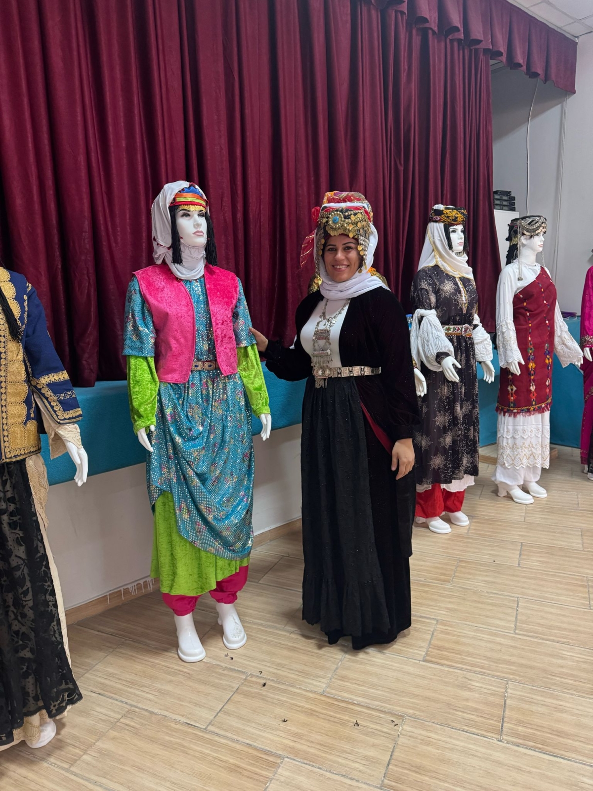 Suruç Belediyesi Eşbaşkanı Ayten Kaya’dan 8 Mart Dünya Kadınlar Günü Mesajı ve Kürt Kadın Kıyafetleri Sergisi Açılışı