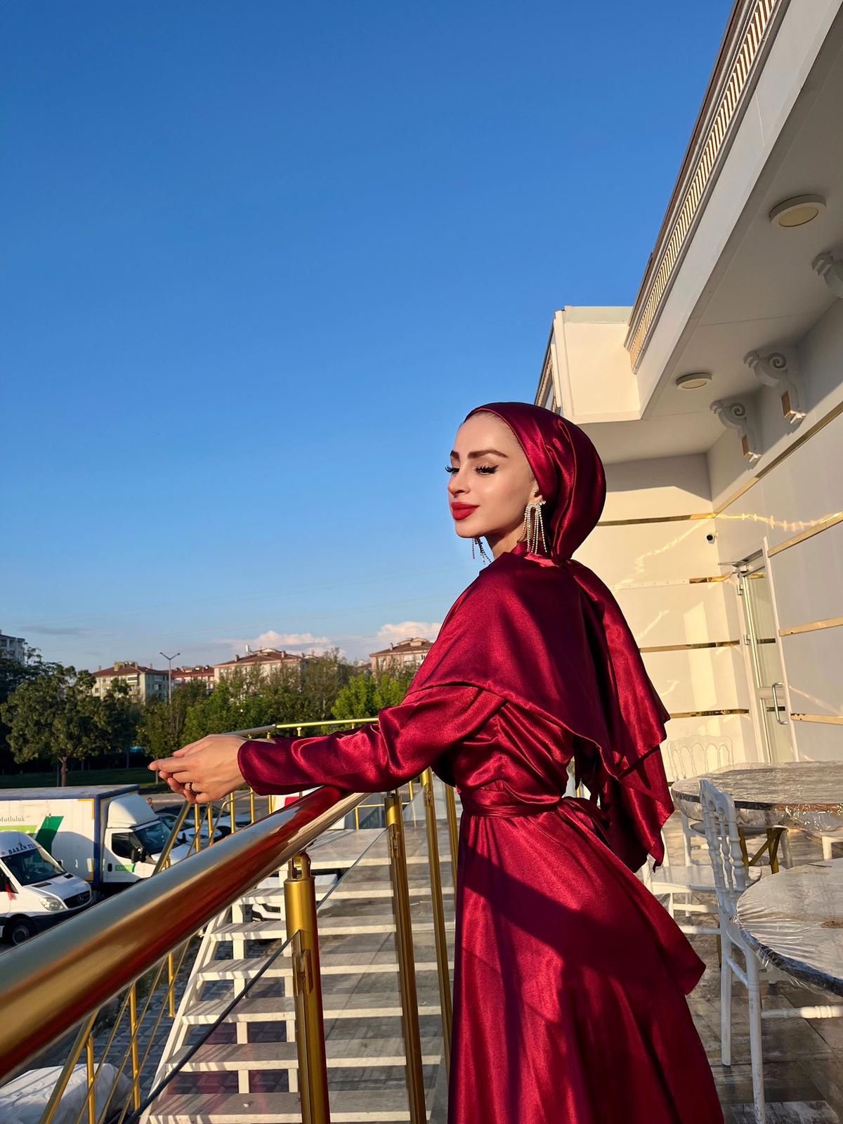 Genç Yazar Hatice Barış Fırtına Gibi Esiyor! Kitabı Milyonlarca Kez Okundu, Şimdi Hedefi Netflix!