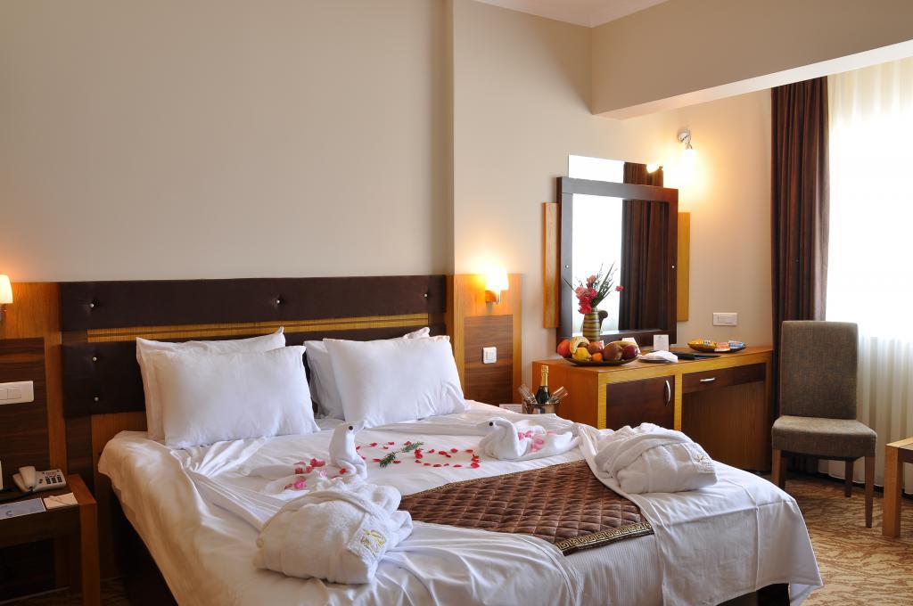 İğneAda Resort Hotel & Spa: Lüks ve Konforun Buluşma Noktası