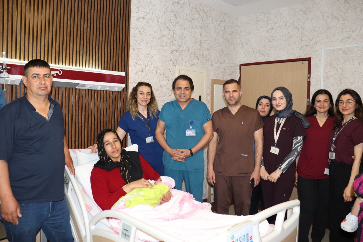 ÇOCUK HASRETİ HARRAN ÜNİVERSİTESİ HASTANESİ’NDE SON BULDU