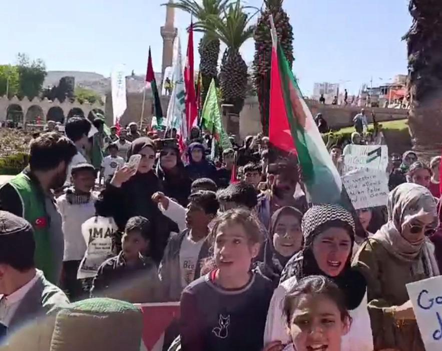 Çocuklar Kıyamda!