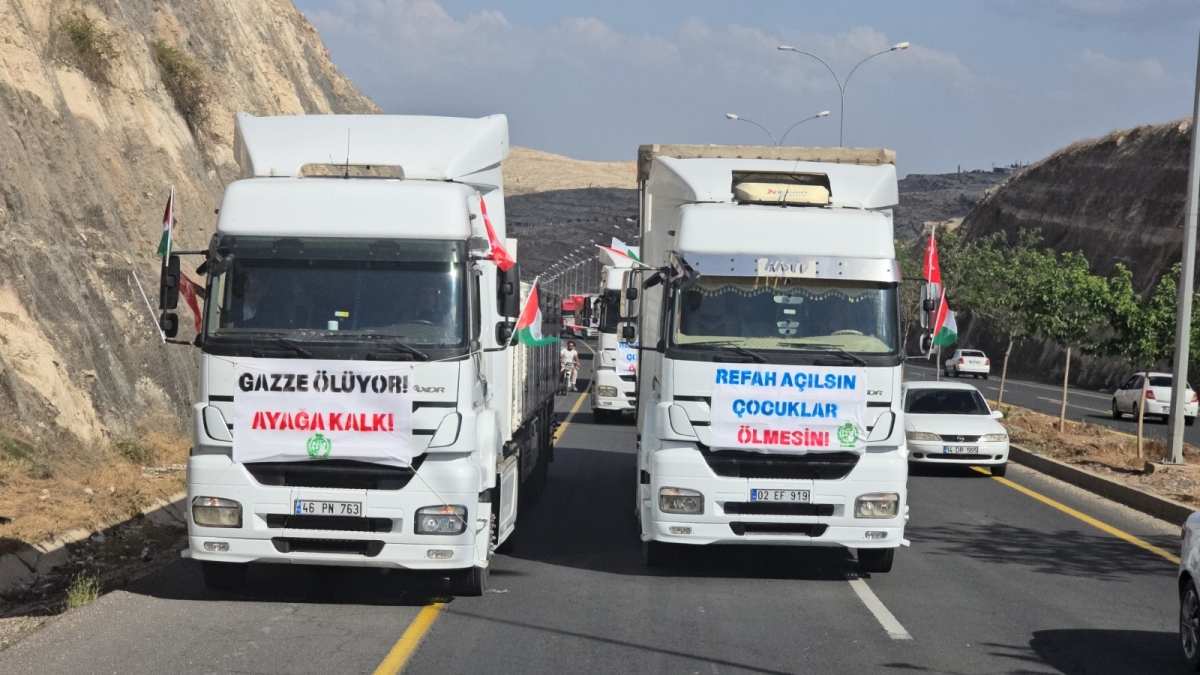 ŞANLIURFA’DA GAZZE İÇİN TIR KONVOYU EYLEMİ