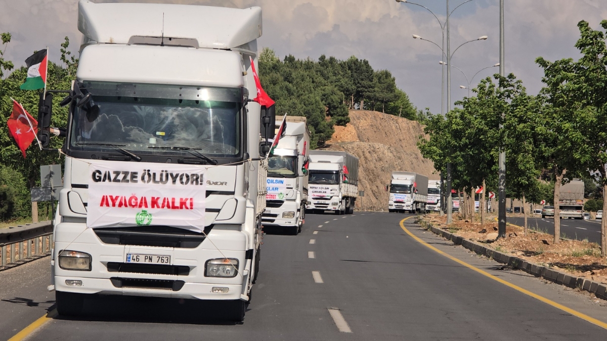 ŞANLIURFA’DA GAZZE İÇİN TIR KONVOYU EYLEMİ
