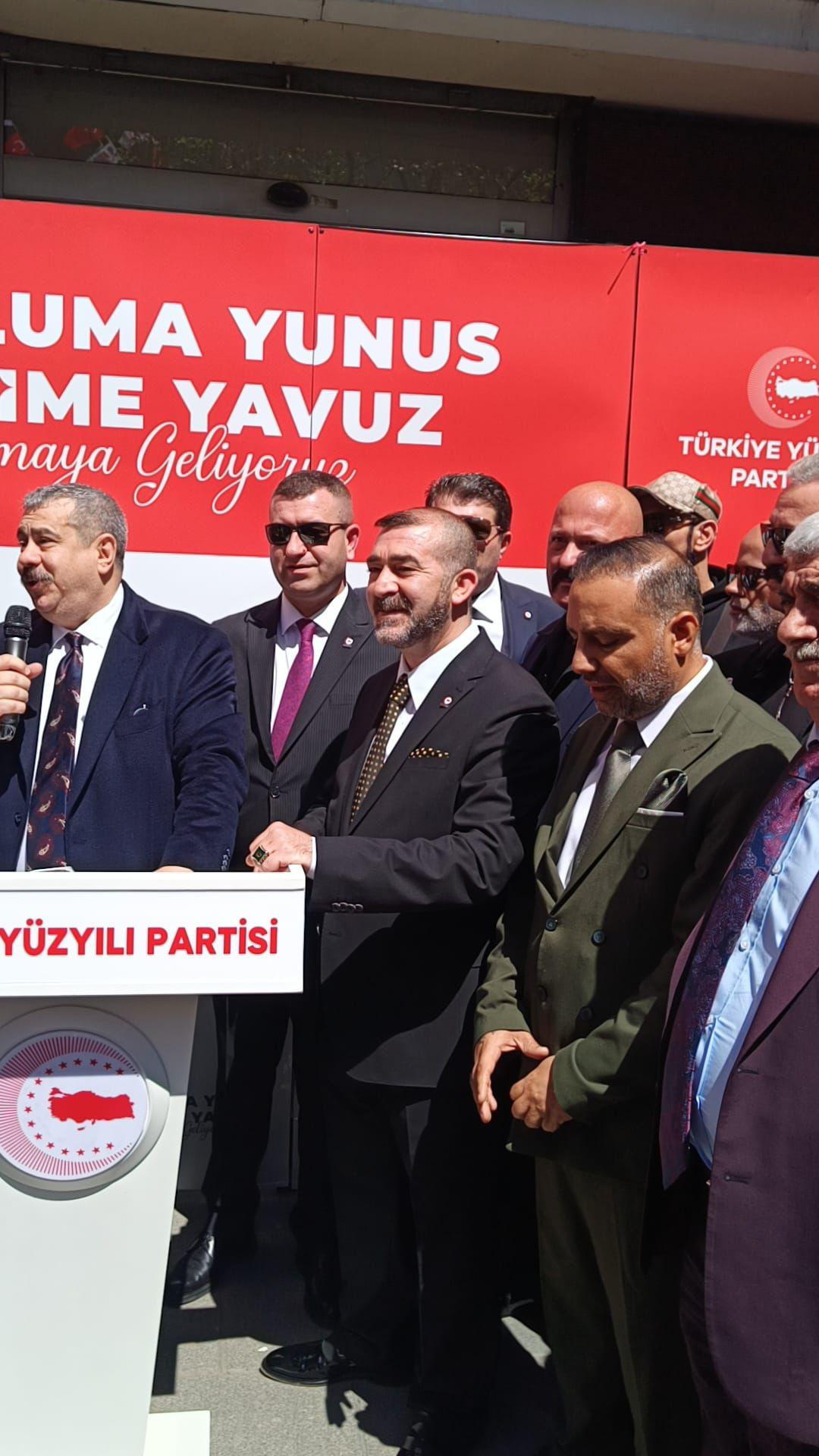Türkiye Yüzyılı Partisi İstanbul'da Coşkulu Açılışla Start Verdi