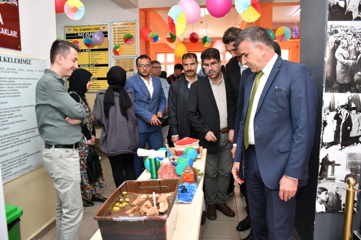 TES-İŞ Anadolu Lisesi’nde Şölen Gibi Etkinlikler: Bir Proje Okulundan Daha Fazlası