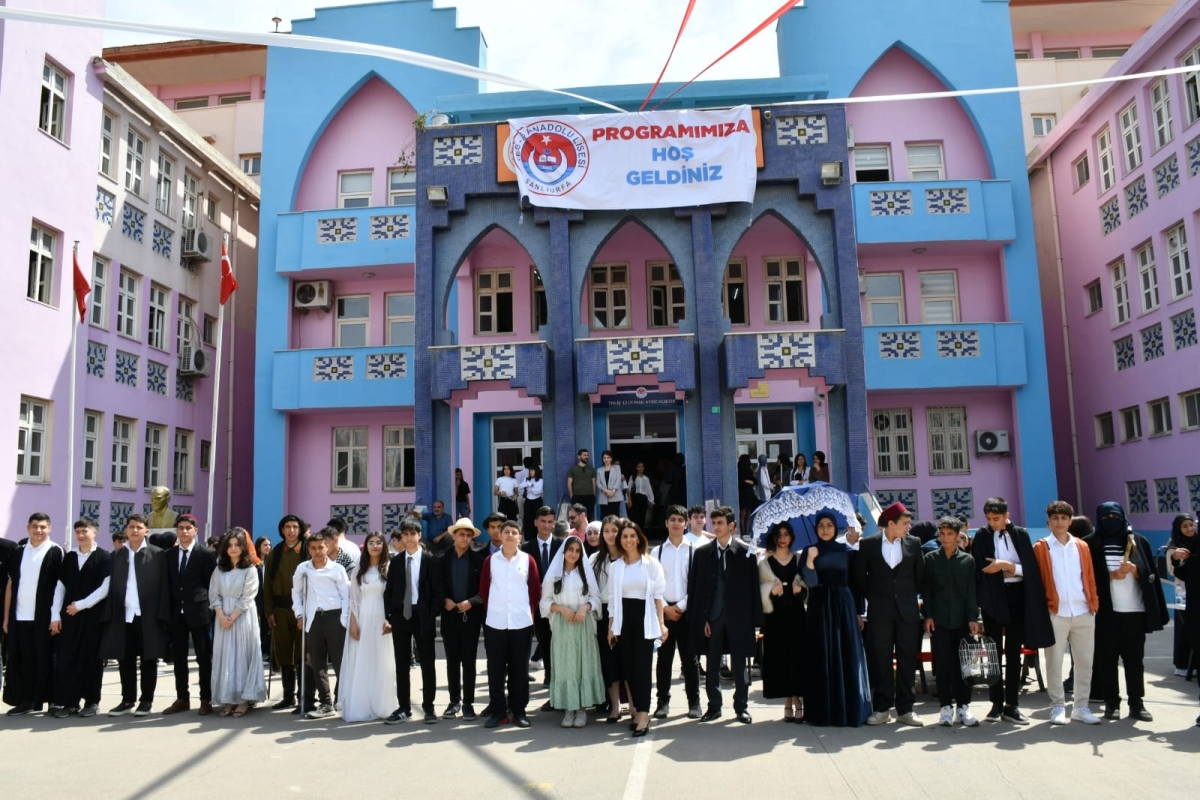 TES-İŞ Anadolu Lisesi’nde Şölen Gibi Etkinlikler: Bir Proje Okulundan Daha Fazlası