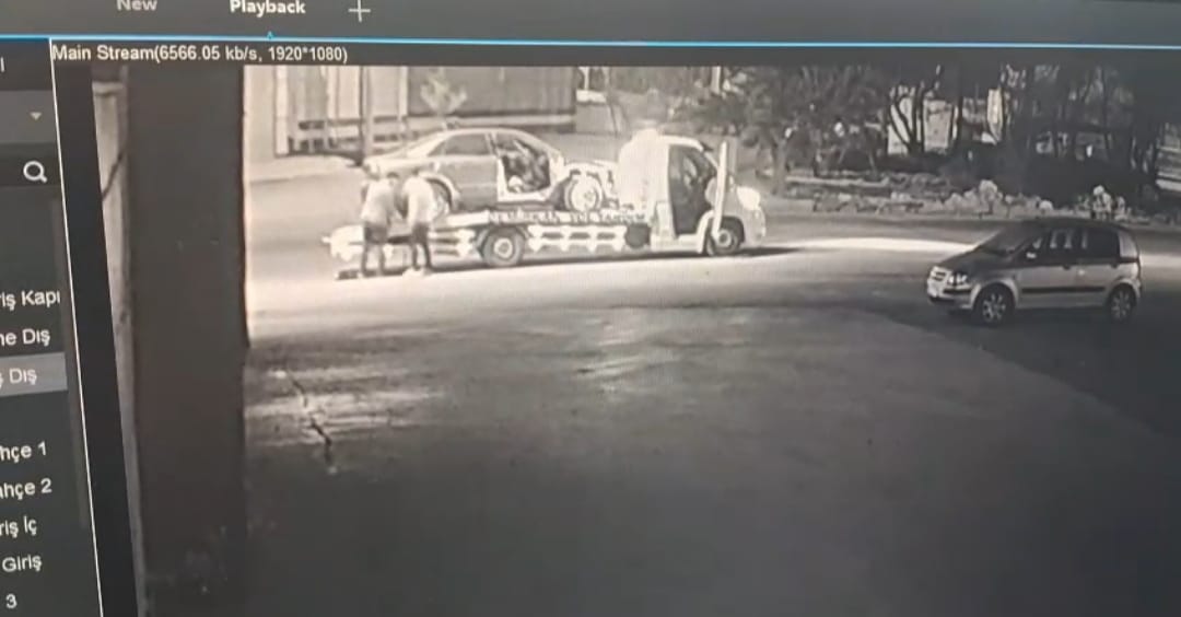 Audi A4’ü Çekiciyle Çaldılar, Serbest Kaldılar