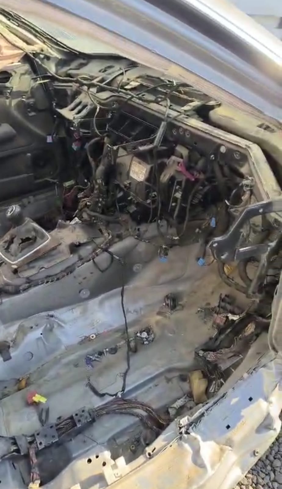 Audi A4’ü Çekiciyle Çaldılar, Serbest Kaldılar