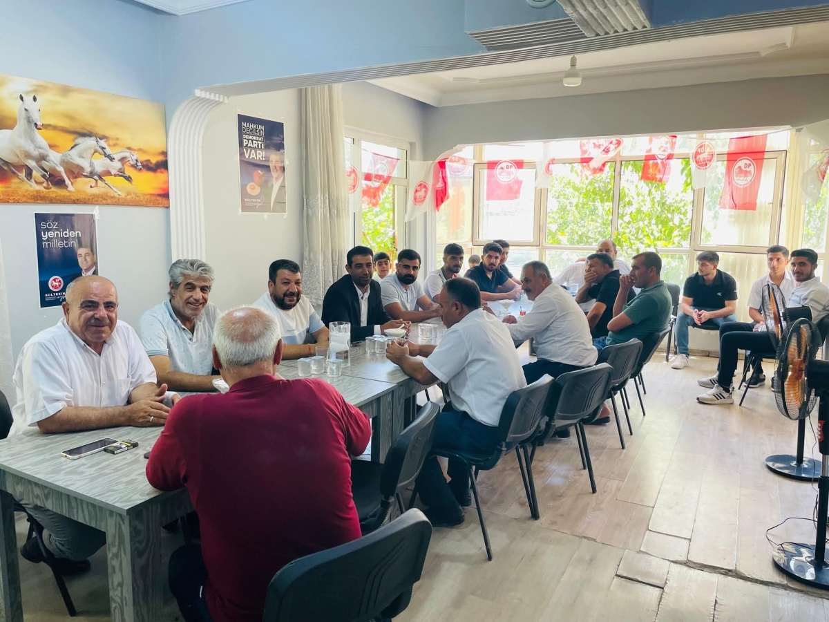 HALİLİYE İLÇE KONGREMİZ ÜLKEMİZE VE İLİMİZE HAYIRLI HİZMETLERE VESİLE OLSUN İNŞALLAH.