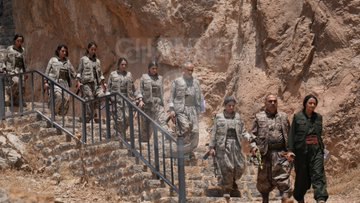 PKK’lı Teröristlerin Mağaradan Çıktığı Anlar Kamerada!