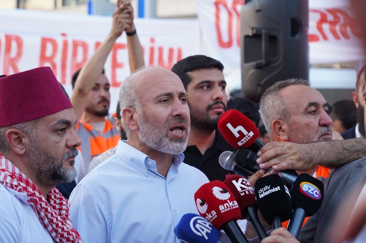Ankara'da Gazze İçin Ak Parti Genel Merkezine Yürüyüş Yapıldı.
