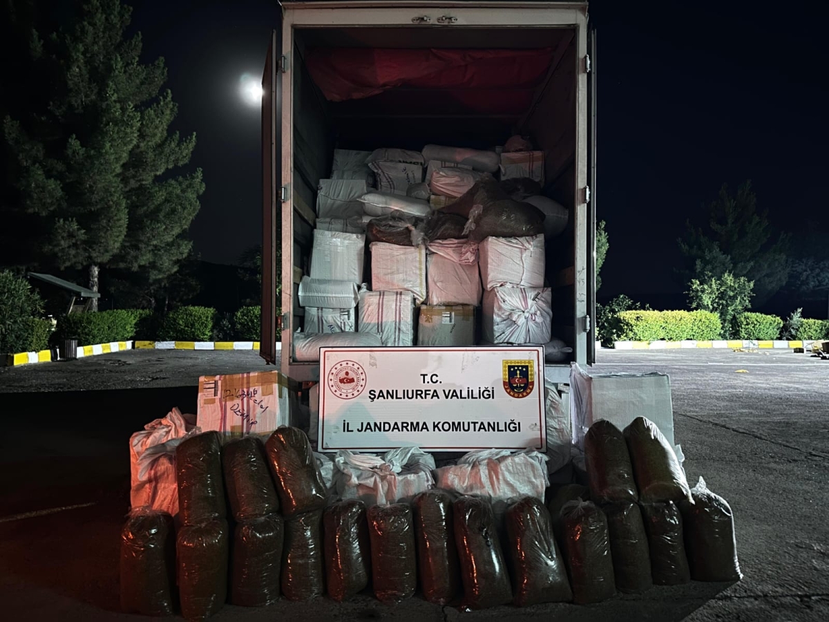 Tonlarca Kaçak Tütün Yakalandı