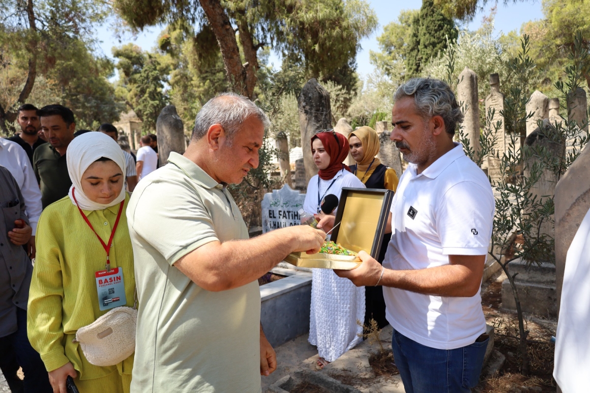 İHA Muhabiri Muhammet Abdülkadir Esen, Mezarında Anıldı