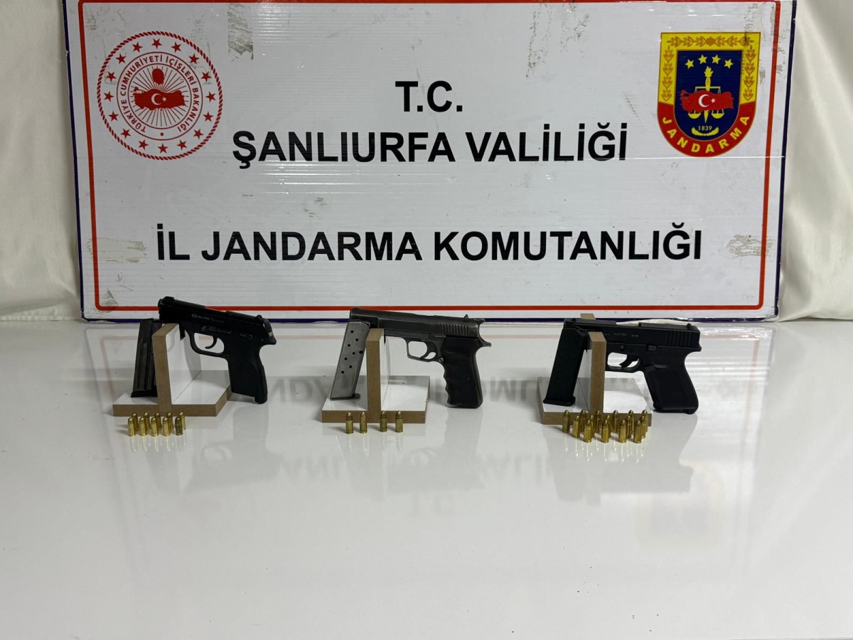 Şanlıurfa’da Ruhsatsız Silah Operasyonu: Çok Sayıda Silah ve Mühimmat Ele Geçirildi