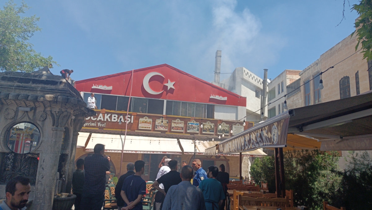 Şanlıurfa’da Korkutan Yangın! Ocakbaşında Çıkan Alevler Paniğe Neden Oldu