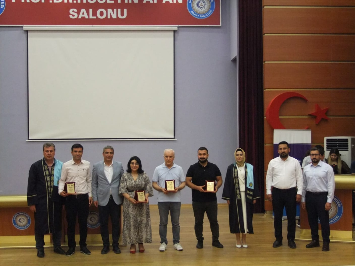 HRÜ’de Ezber Bozan Mezuniyet: Öğrenciler Diplomalarını Almadan İş Başvurusu Yaptı