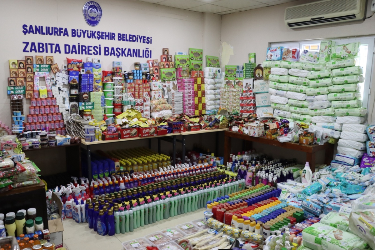 BÜYÜKŞEHİR ZABITASI, MARKET RAFLARINI MERCEK ALTINA ALDI