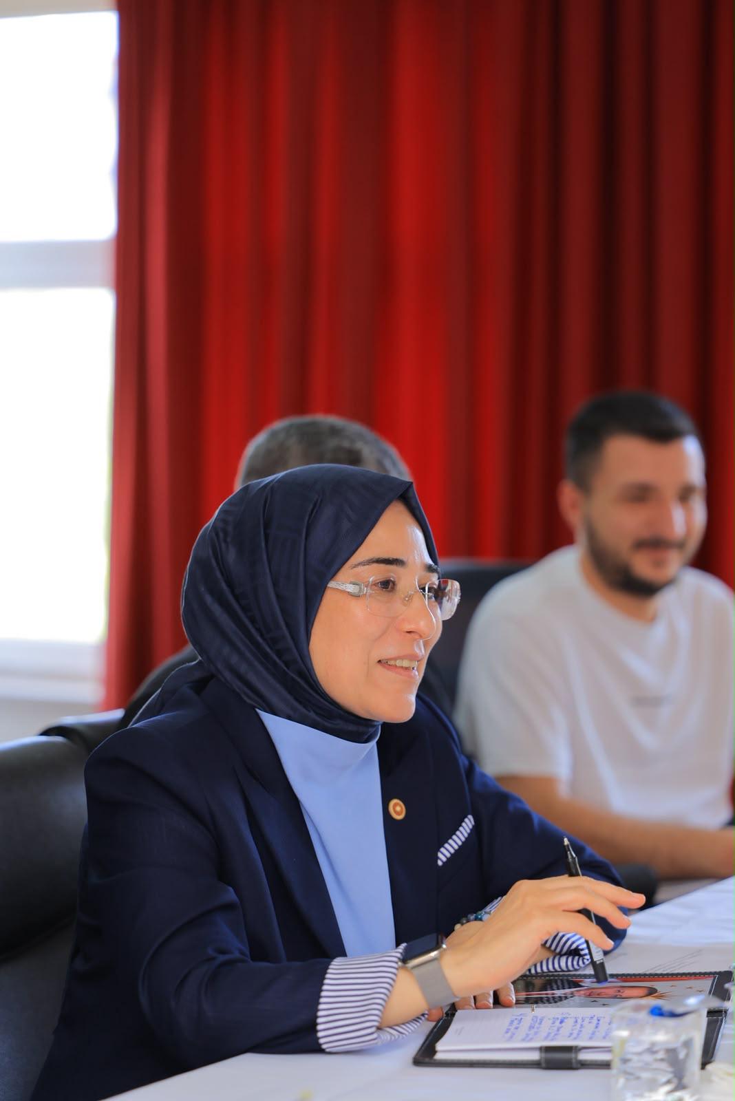 AK Parti Milletvekili Yazmacı: “Viranşehir’in Her Meselesinin Dosyası Masamızda”
