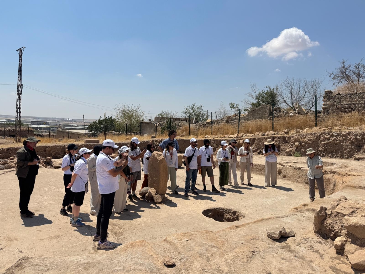 ŞANLIURFA, UNESCO DÜNYA MİRASI GÖNÜLLÜLERİNİ TAŞ TEPELER’DE AĞIRLADI