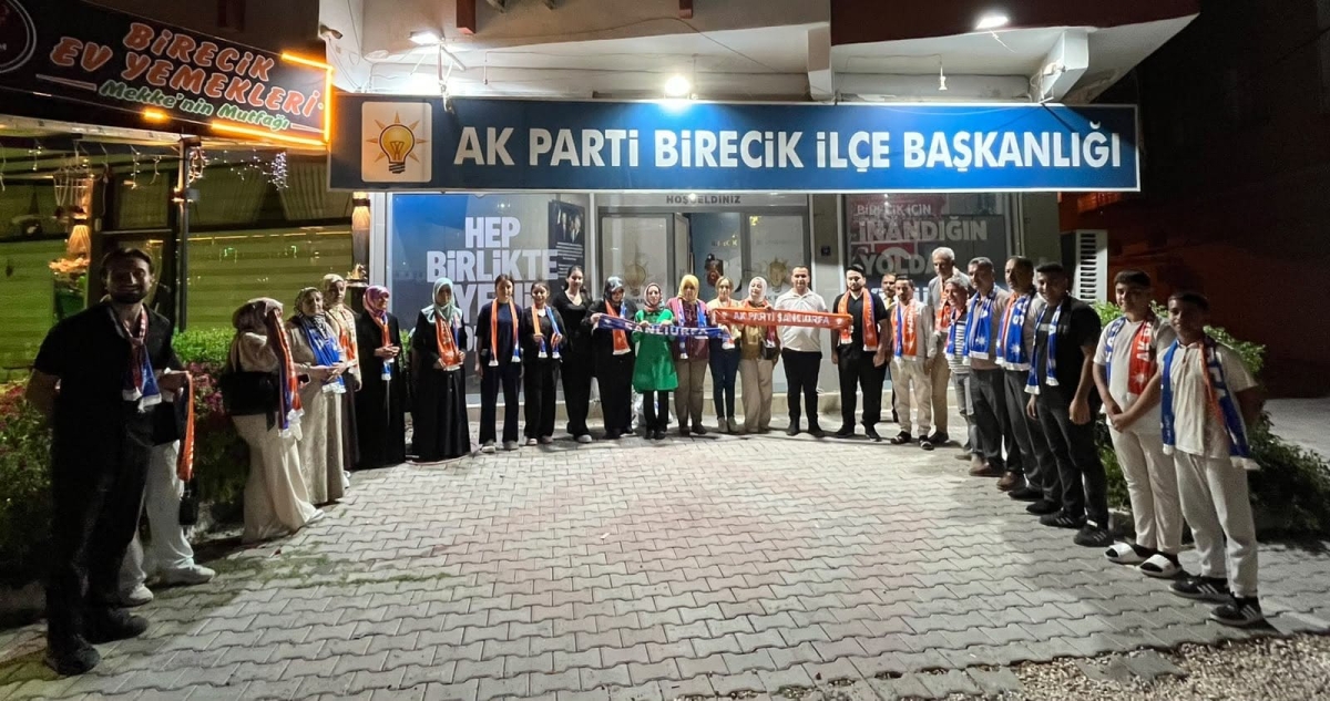 AK Parti Şanlıurfa Teşkilatlarından Malazgirt Zaferi Programına Yoğun Katılım