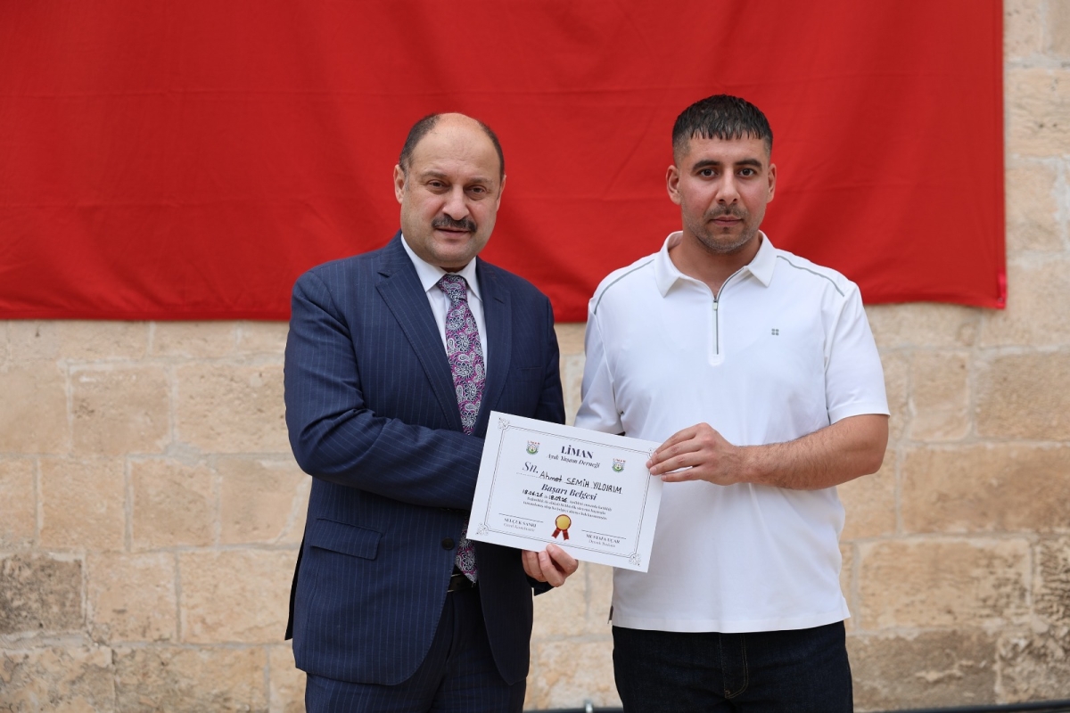 ŞANLIURFA’DA UMUT BÜYÜYOR: LİMAN AYIK’TA 24 GENÇ DAHA MEZUN OLDU