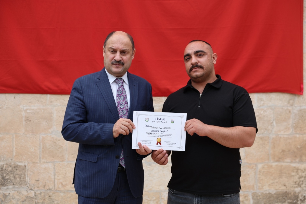 ŞANLIURFA’DA UMUT BÜYÜYOR: LİMAN AYIK’TA 24 GENÇ DAHA MEZUN OLDU