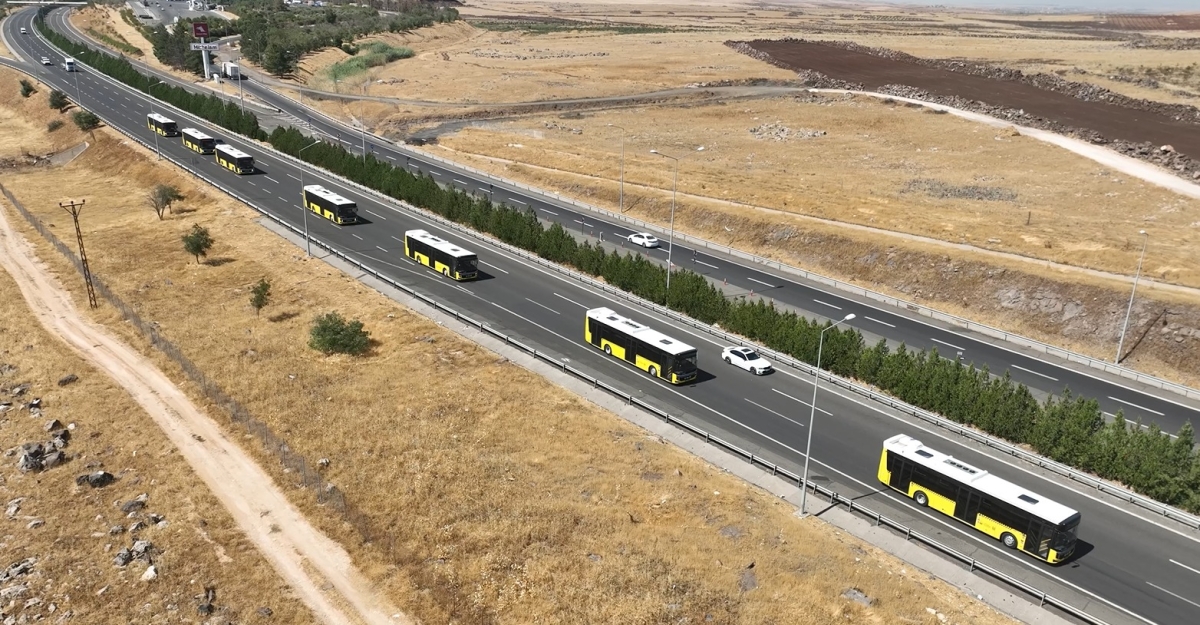 BÜYÜKŞEHİR, ULAŞIM FİLOSUNU 50 OTOBÜSLE BÜYÜTÜYOR