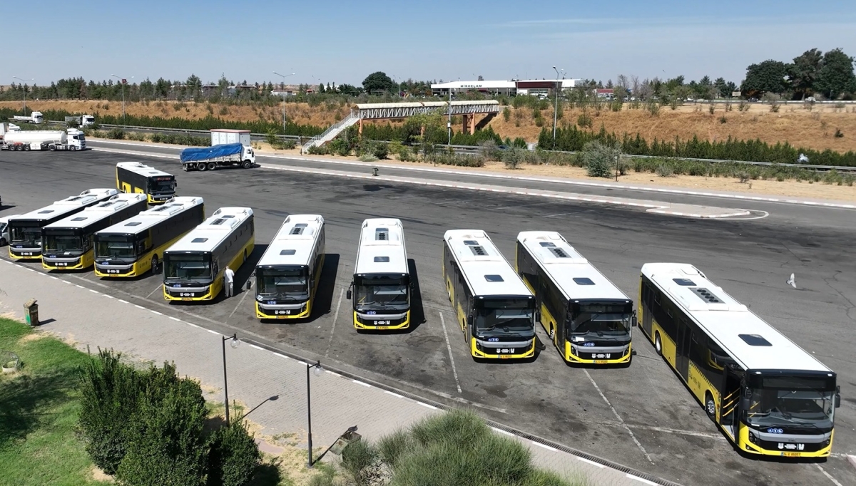 BÜYÜKŞEHİR, ULAŞIM FİLOSUNU 50 OTOBÜSLE BÜYÜTÜYOR