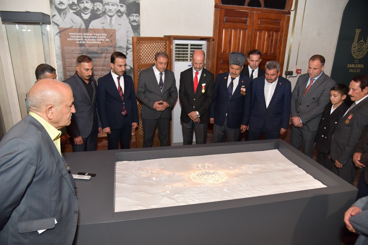 KURTULUŞ MÜZESİ İLK ZİYARETÇİLERİNİ ŞEHİT AİLELERİ VE GAZİLERLE AĞIRLADI*