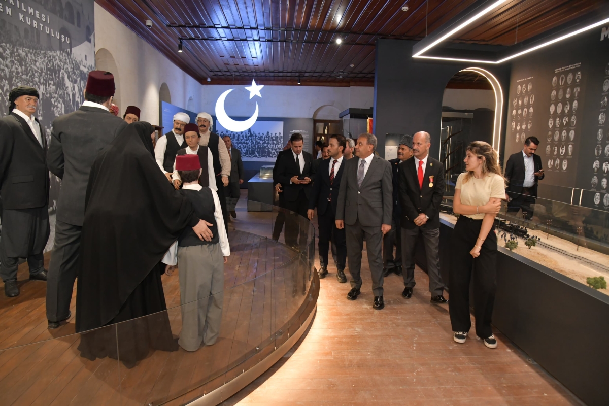 KURTULUŞ MÜZESİ İLK ZİYARETÇİLERİNİ ŞEHİT AİLELERİ VE GAZİLERLE AĞIRLADI*