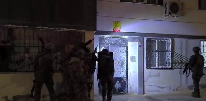 Zehir tacirlerine büyük operasyon 321 gözaltı