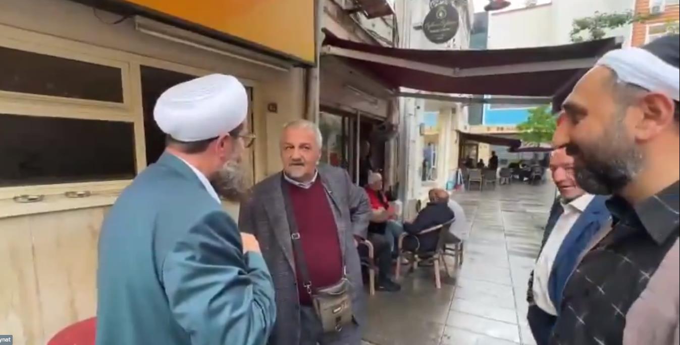 Mahmutefendi Tarikatı Üyeleri Halkın Tepkisiyle Karşılaştı