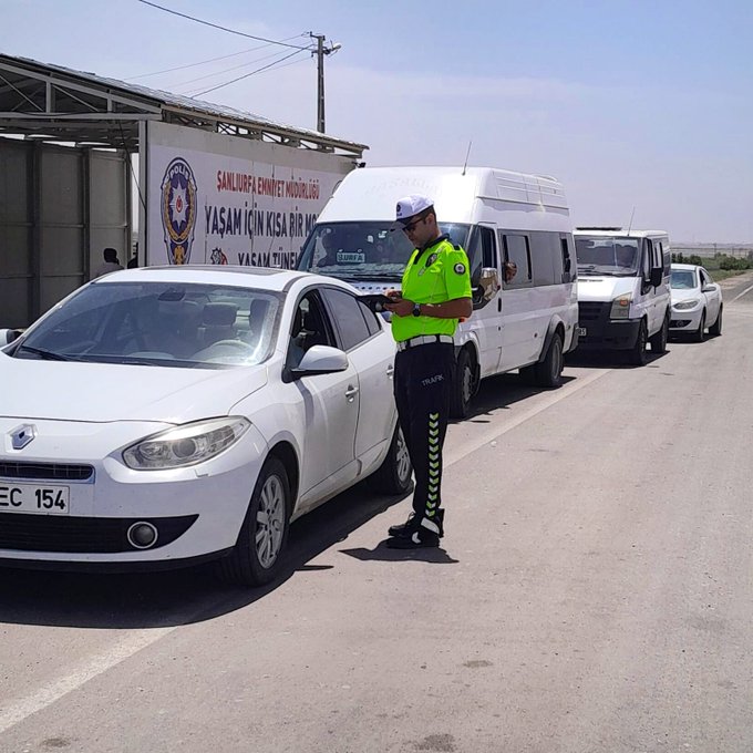Şanlıurfa emniyet müdürlüğüne bağlı ekipler güvenliği elden bırakmıyor