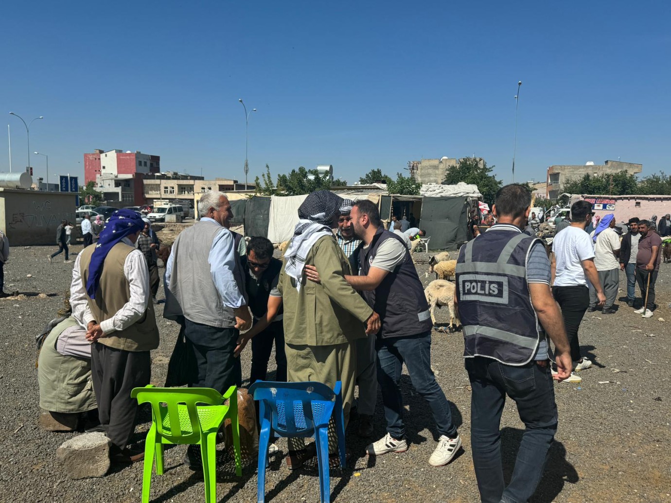 Şehrimizin huzur ve güvenliği için uygulamalarımız devam etmektedir.