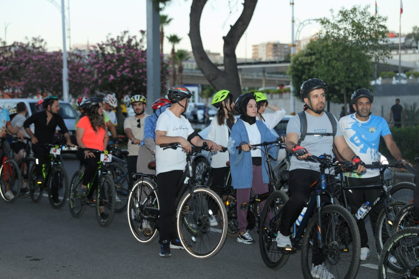DÜNYA BİSİKLET GÜNÜ’NDE PEDAL ÇEVİRDİLER