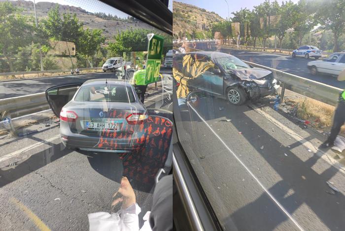 Şanlıurfa Eyyübiye'de Trafik Kazası: İki Araç Çarpıştı, Yaralılar Hastaneye Kaldırıldı