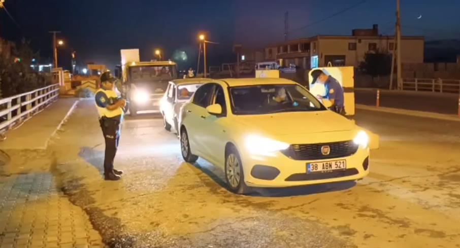 Huzur Operasyonu: 11 Şahıs Yakalandı, Uyuşturucu Ele Geçirildi