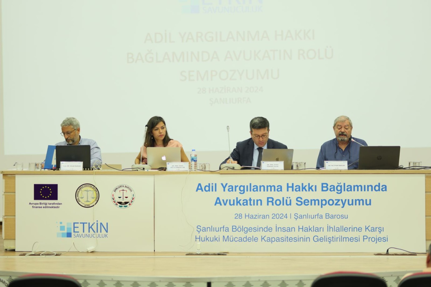 Şanlıurfa'da İnsan Hakları İhlallerine Karşı Hukuki Mücadelede Avukatların Rolü Tartışıldı