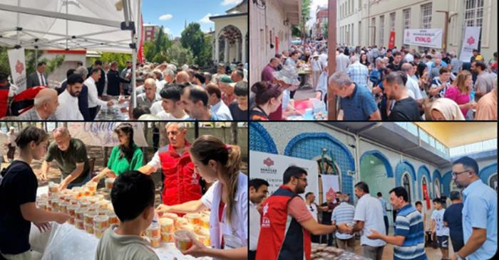 Şanlıurfa'da Vakıflar Bölge Müdürlüğü'nden Aşure İkramı