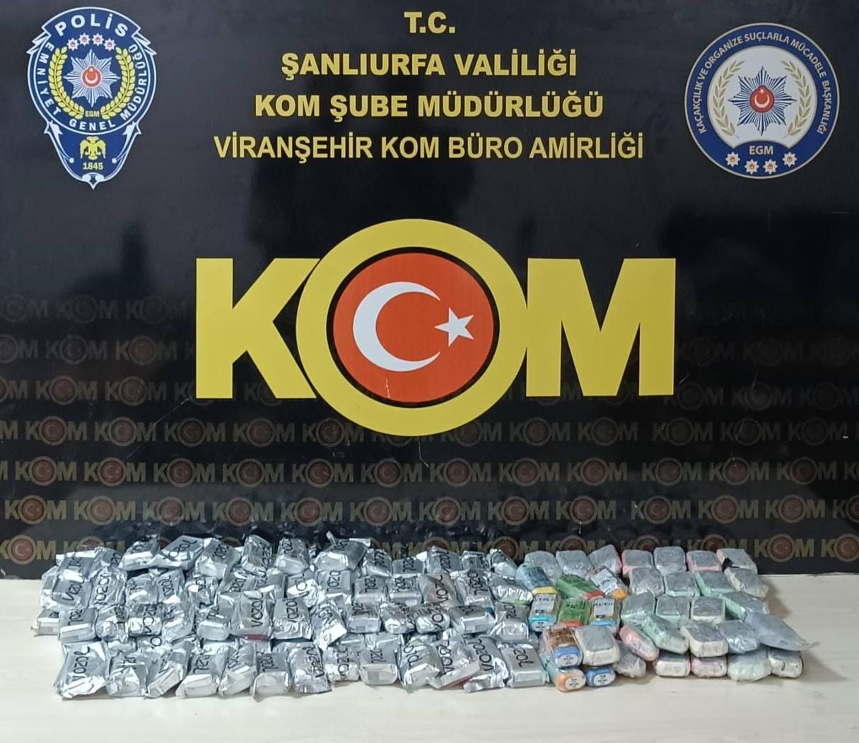 Viranşehir'de Kaçak Sigara Operasyonu: 2 Kişi Gözaltında