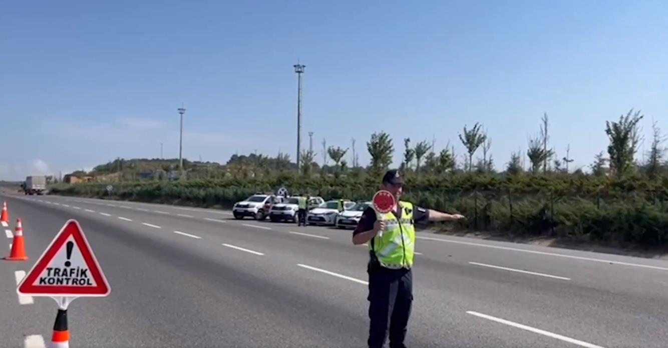 Şanlıurfa'da Emniyet ve Jandarma Trafik Ekiplerinin Denetimlerinde Rekor Sayıda Ceza Kesildi
