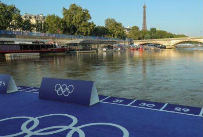 &Prime;Seine Nehri artık Olimpik triatlon için yeterince temiz&Prime;