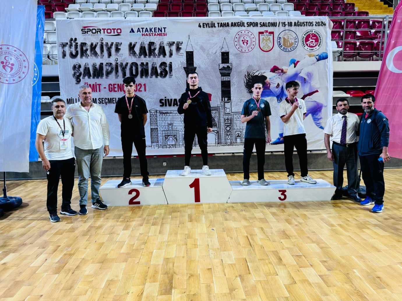 Şanlıurfalı Karateci Savaş Öğüş Türkiye İkincisi Oldu